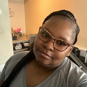 Meet your Posher, Dashae